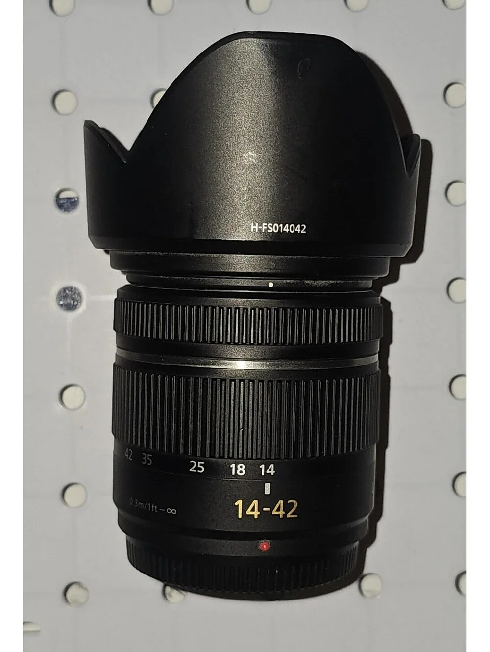 Panasonic Lumix G Vario 14-42mm f/3.5-5.6 Mega OIS Micro Four Thirds lens